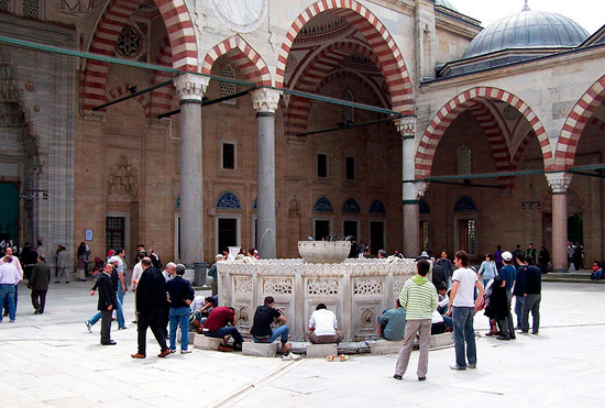 Courtyard of Selimiye Mosque, Edirne, Turkey